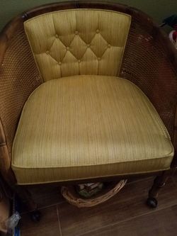 Nice vintage 50's barrel chair