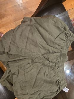 Old Navy Olive Green Elastic Waist Shorts