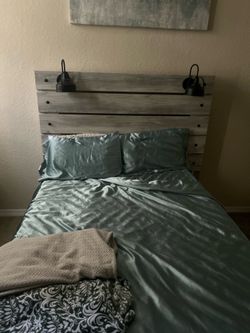 Queen bed set