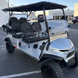 2026 Voyager Patriot 6-Seater Lifted 72-Volt Lithium Street Legal LSV Golf Cart