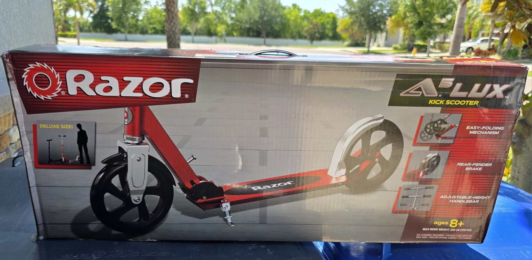 Razor A5 LuX Kick Scooter New In Box