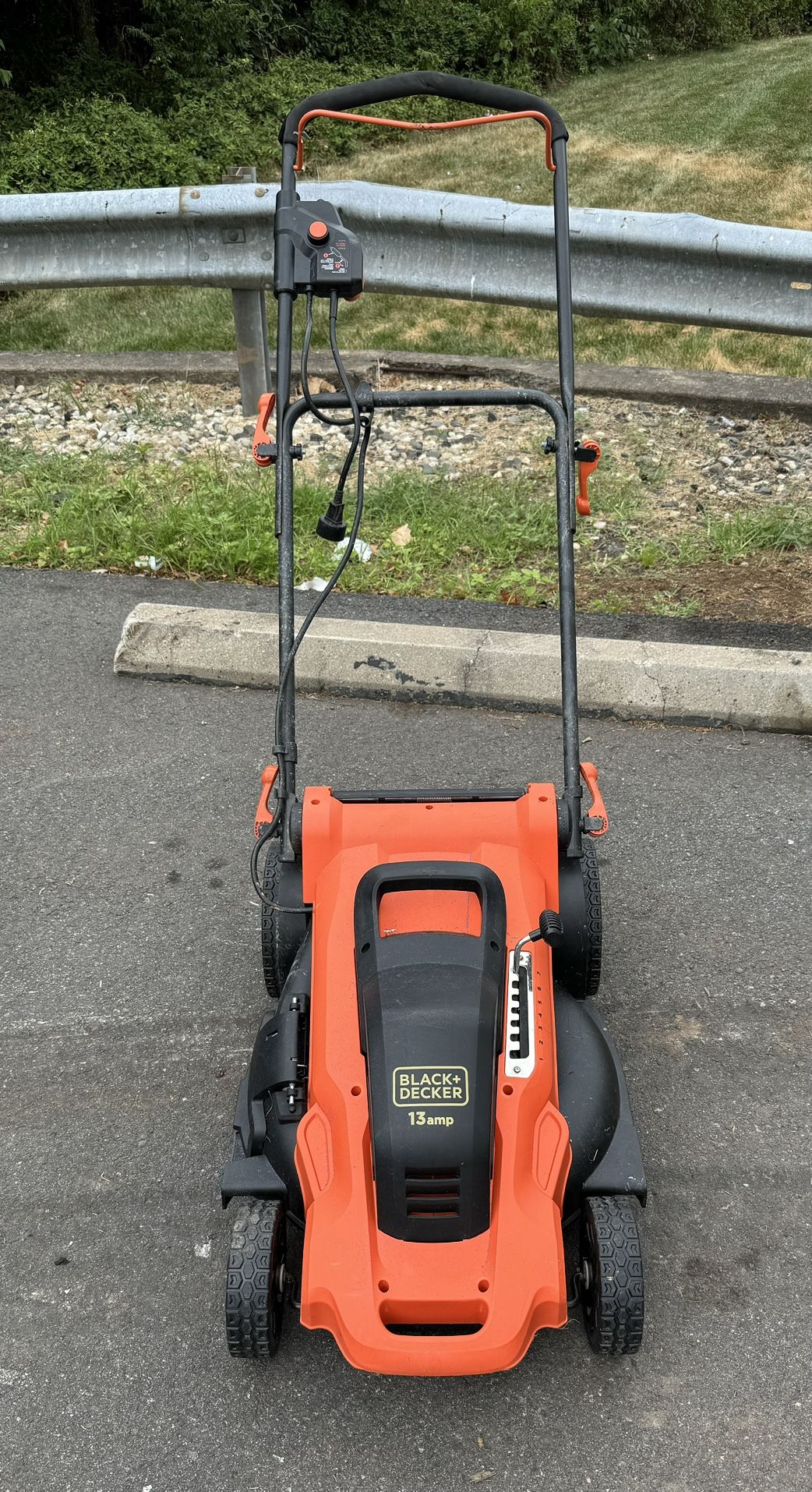 Black + Decker 13 Amp Corded Lawn Mower