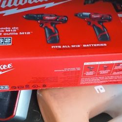 Milwaukee Drill Set