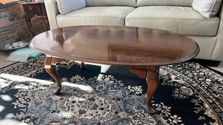 Coffee Table - Queen Anne Style