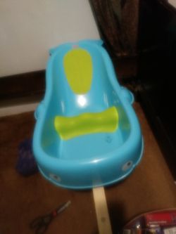 Baby bath tub