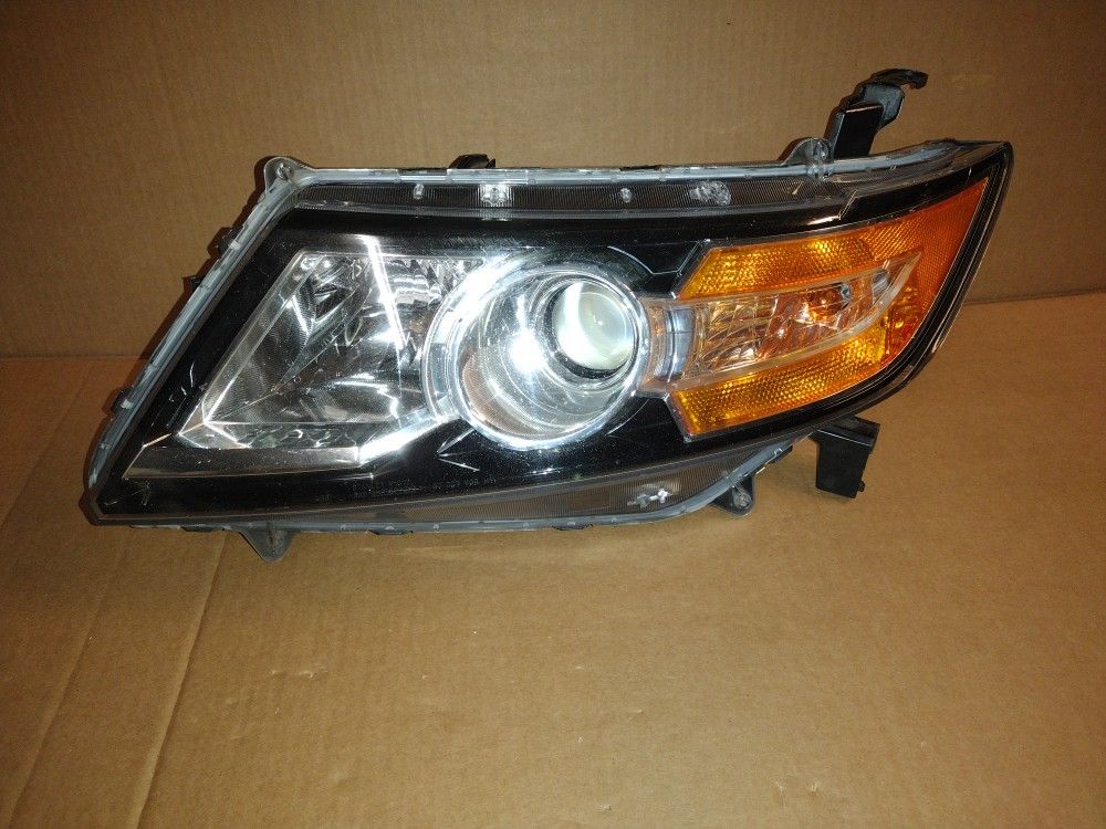 2012 To 2017 Honda Odyssey Drivers Headlight OEM Part
