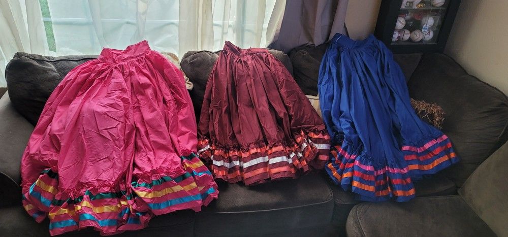 Beautiful Folklorico/Dance Dresses