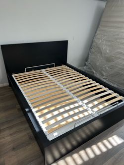 IKEA Queen lift up storage bed