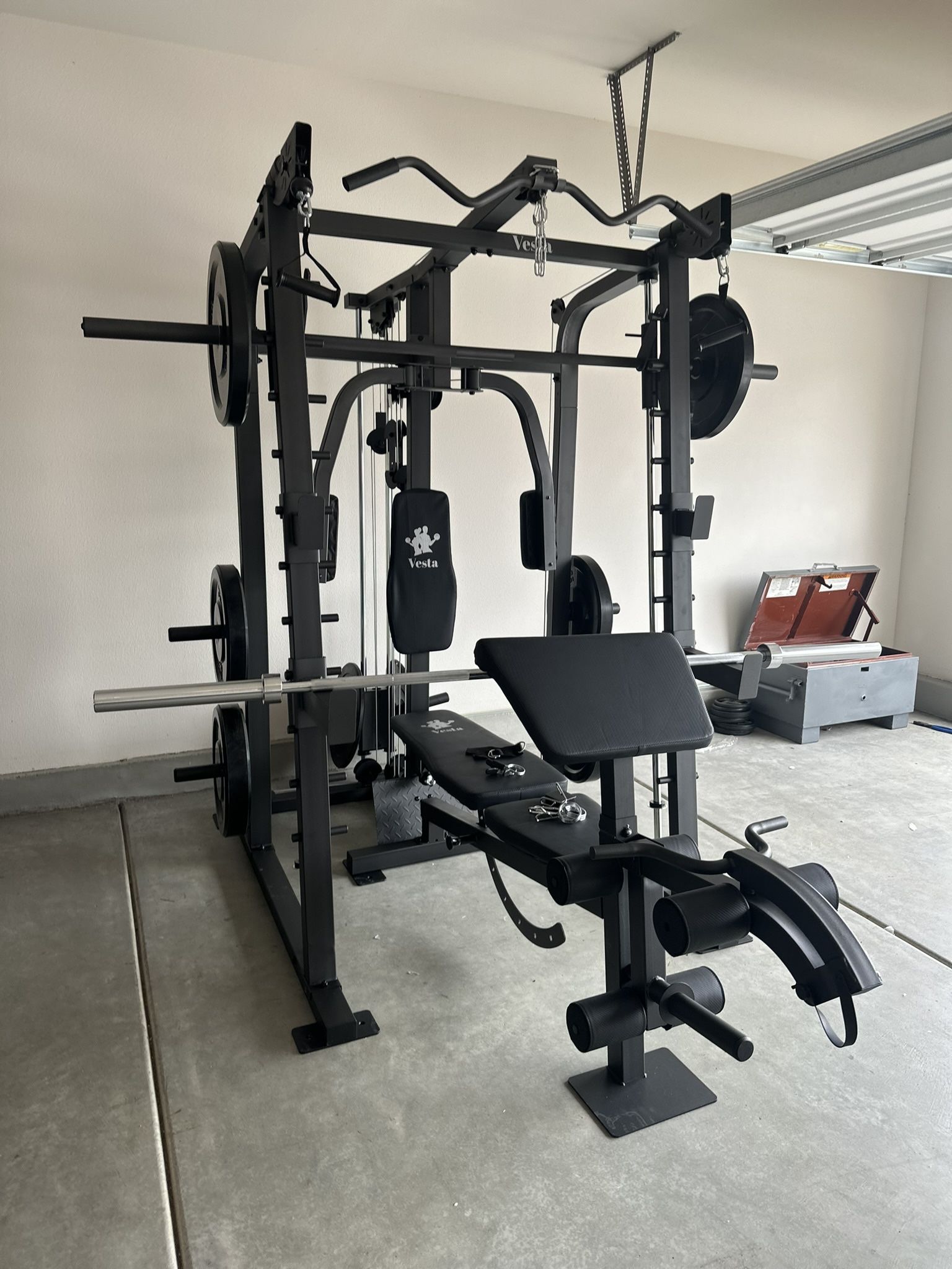 Vesta Fitness Smith Machine 2001 w/Bench Attachment | 230lb Bumpers Weights | 7ft Olympic Bar | Fitness | Gym Equipment | FREE DELIVERY🚚