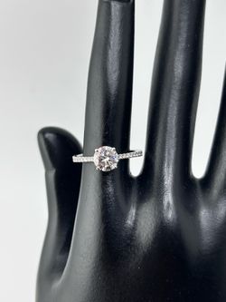 1 Carat lab-grown Diamond 14k White gold ring