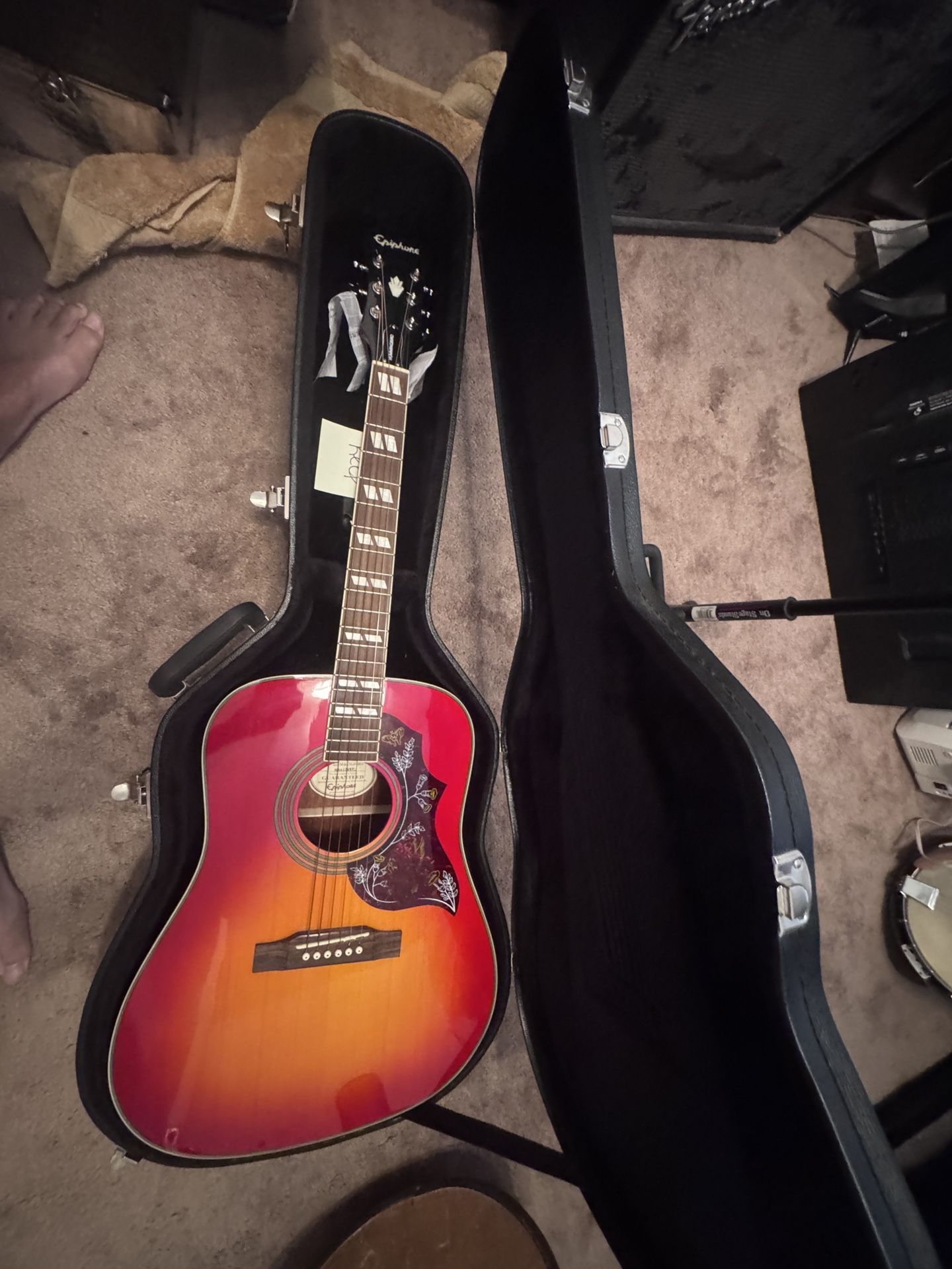 Epiphone Hummingbird Artist – Cherry Sunburst – Excellent Condition + Hard Case