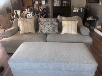 Couch, loveseat, and ottoman
