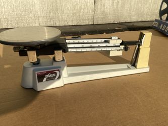 Ohaus Heavy-Duty Triple Beam Balance Scale 2610g, 5lb, 2oz, 700/800 Series