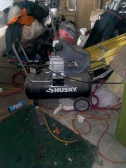 Husky 8 Gal Air Compressor