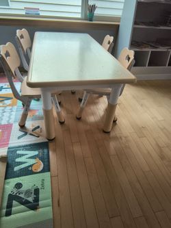 Toddler table and 6 chairs