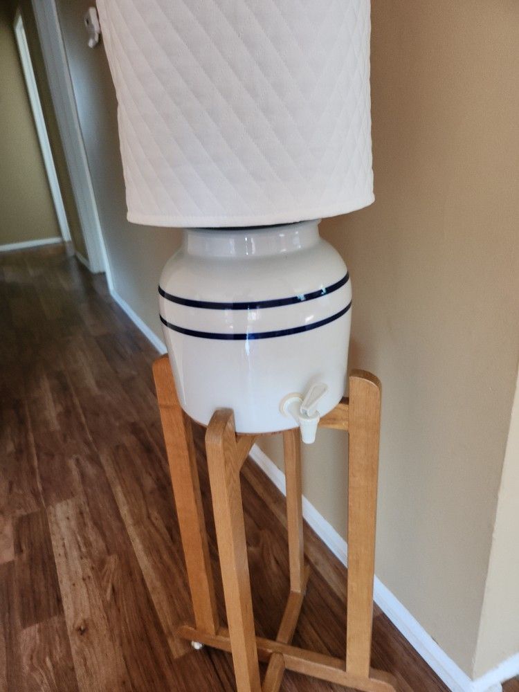 Ceramic Crock Water Dispenser For 5 Gallon Bottles