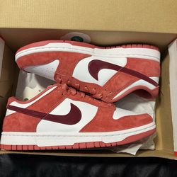 Nike Dunk Low Valentine’s day
