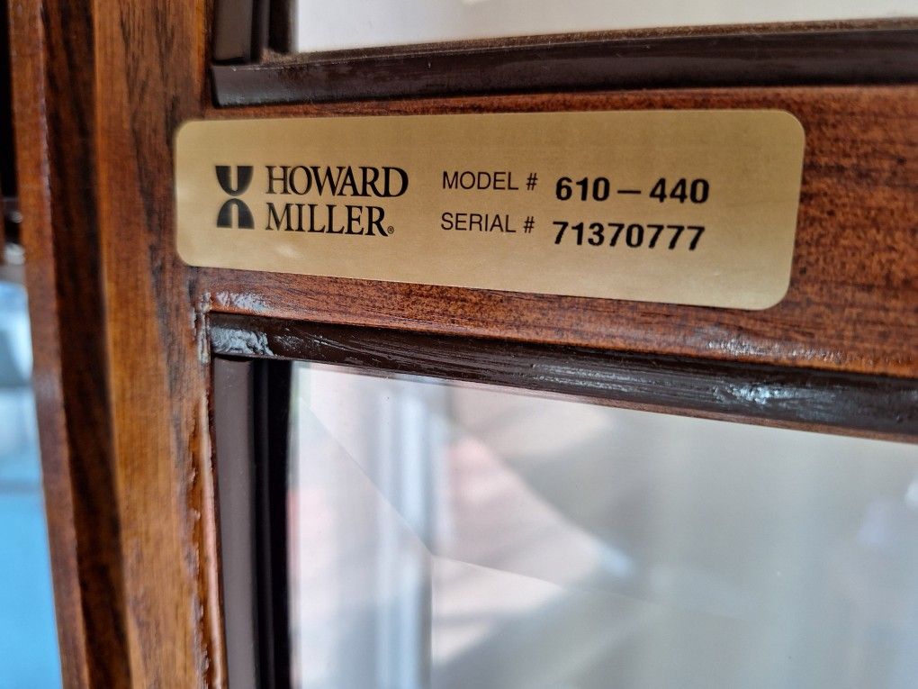 Howard Miller/clock