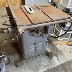 Delta Industrial Table Saw 220v