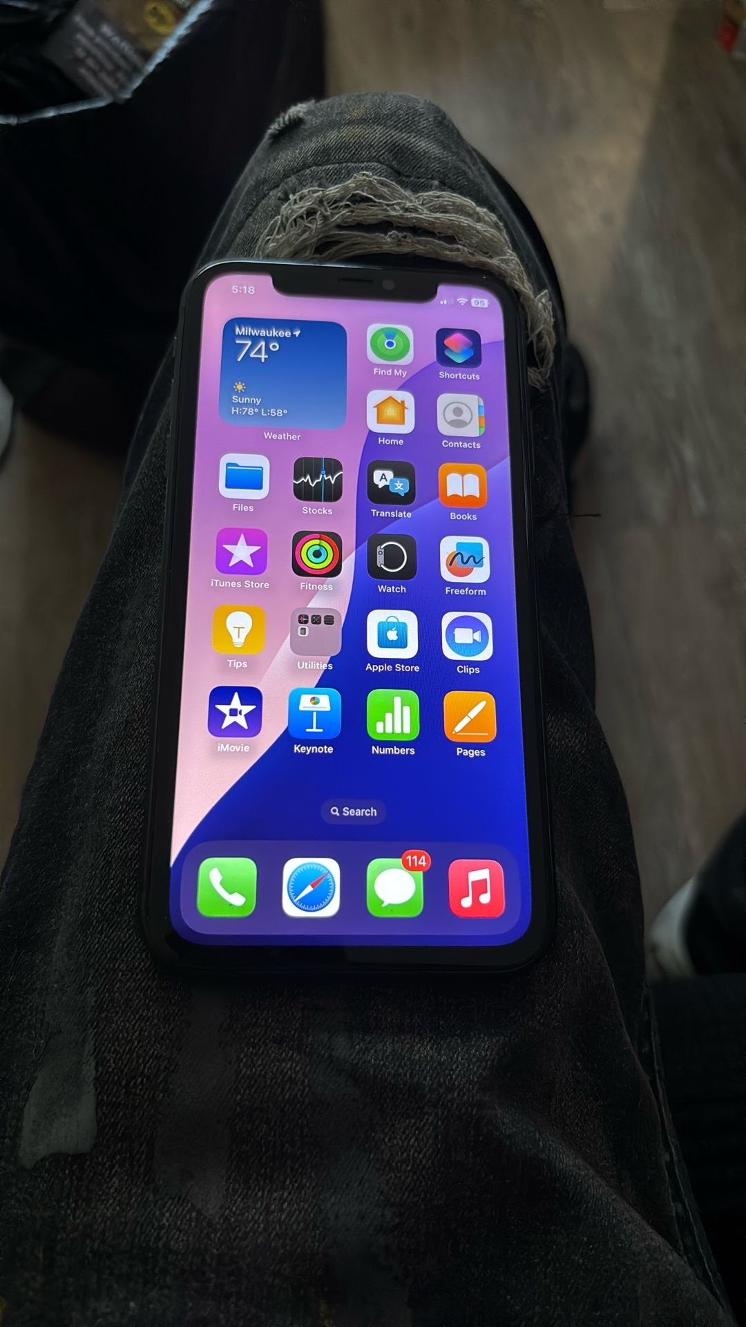 iPhone 11
