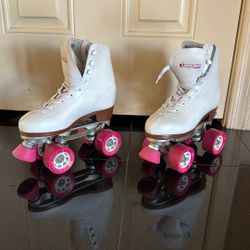 Chicago Skates ( Ladies Size 4)