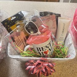 Mother’s Day baskets SALE !