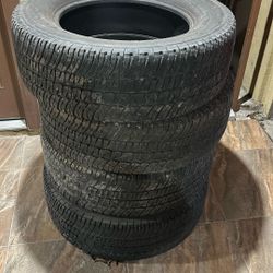 Michelin LT275/65R20