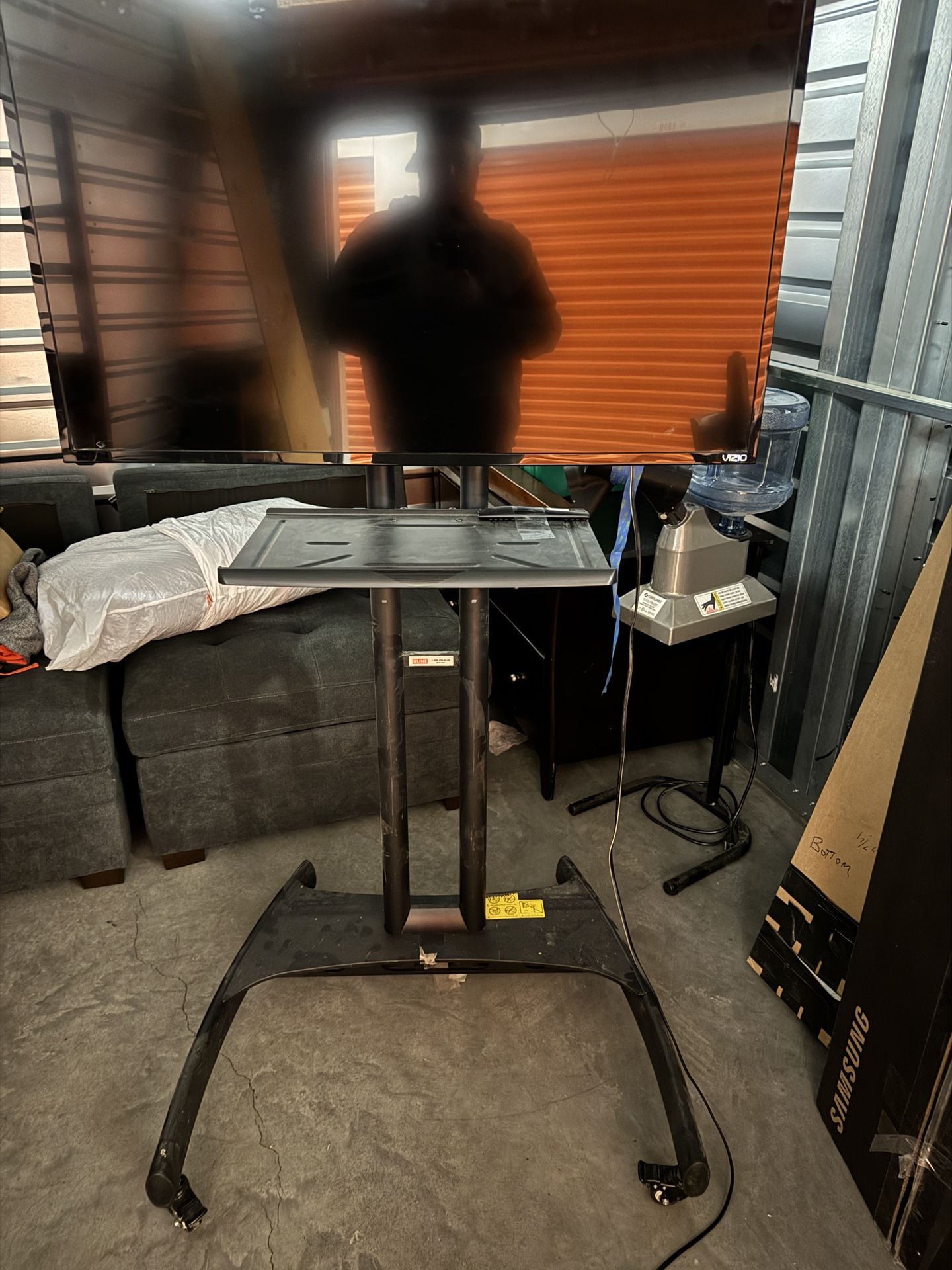 ULINE Flat Screen Cart (H-5487) & Free Vizio 43" TV