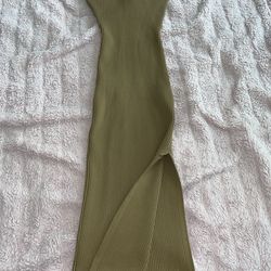 Brown dress