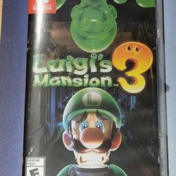 Nintendo Switch - Luigi's Mansion 3 With Box
