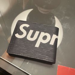 supreme wallet/ black
