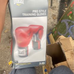 Boxing Gloves 