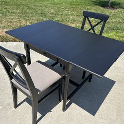 Dining Table & 2 Chairs (Excellent Condition) 