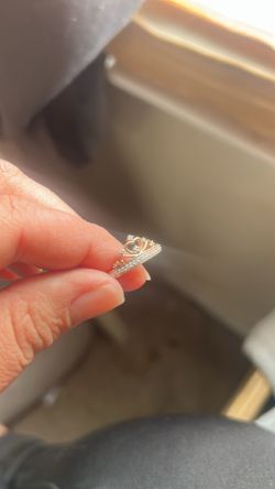Anillo de oro