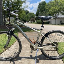 For the Adventurous Woman: TREK Navigator 200 – Lightweight 21-Speed Mountain Bike