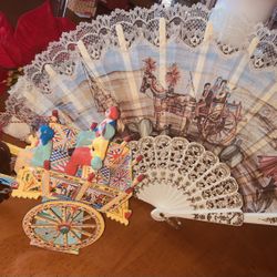 ANTIQUE 17” SILK SCREEN LACE SICILIAN HAND FAN - ** MINT - UNUSED