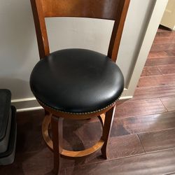 Swivel Bar Stool