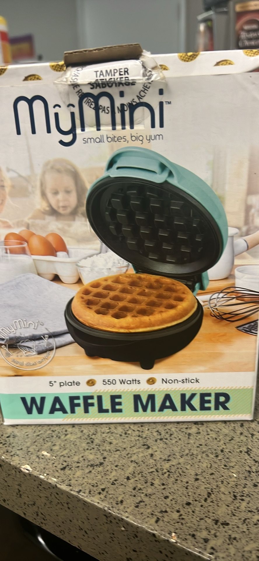 Set of Farberware Knives, blender, Instant Pot, Scale, Toaster and waffle maker