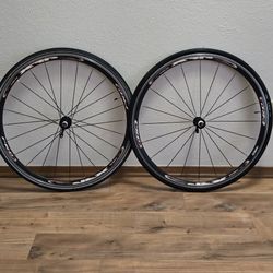 VUELTA ROAD BIKE WHEELS