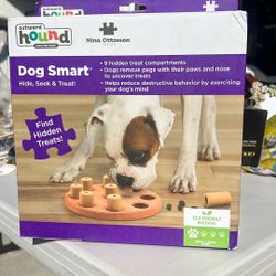 Hide Seek Dog Treat Compartment 