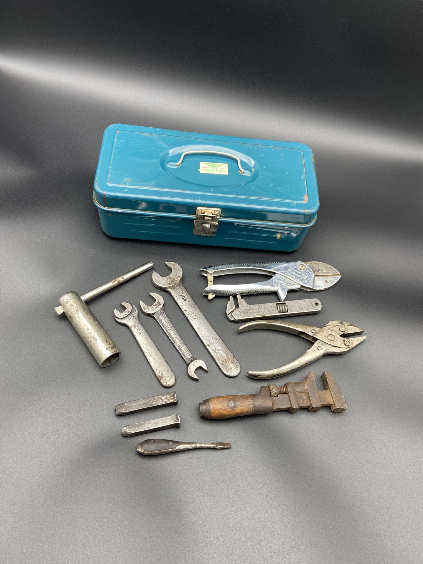 Vintage Union Steel Toolbox No. 2011 w/ Vintage & Antique Tools