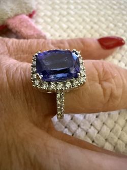 Tanzanite and Diamond Ring