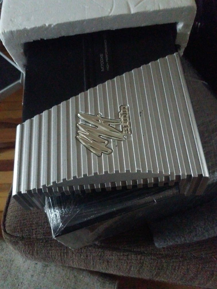 MA Audio 2Channel 1000watt Car Amp