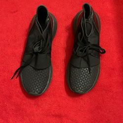 Adidas Women’s   Shoes Sz 8 Excelente Condition Like New