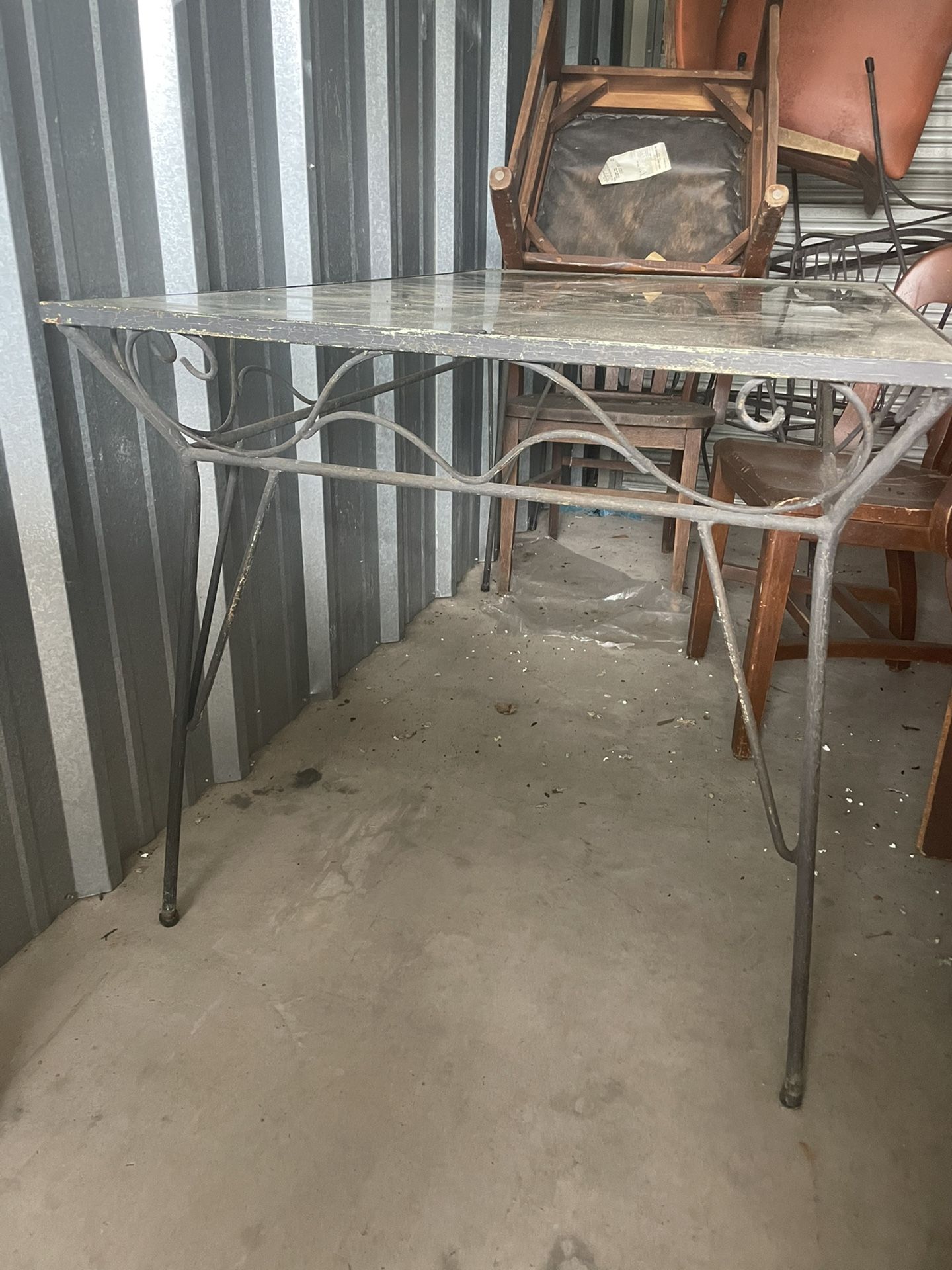 Heavy Vintage Modern Metal Table And chairs