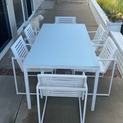 Room & board Dinning Set With Matching Lounge Chairs