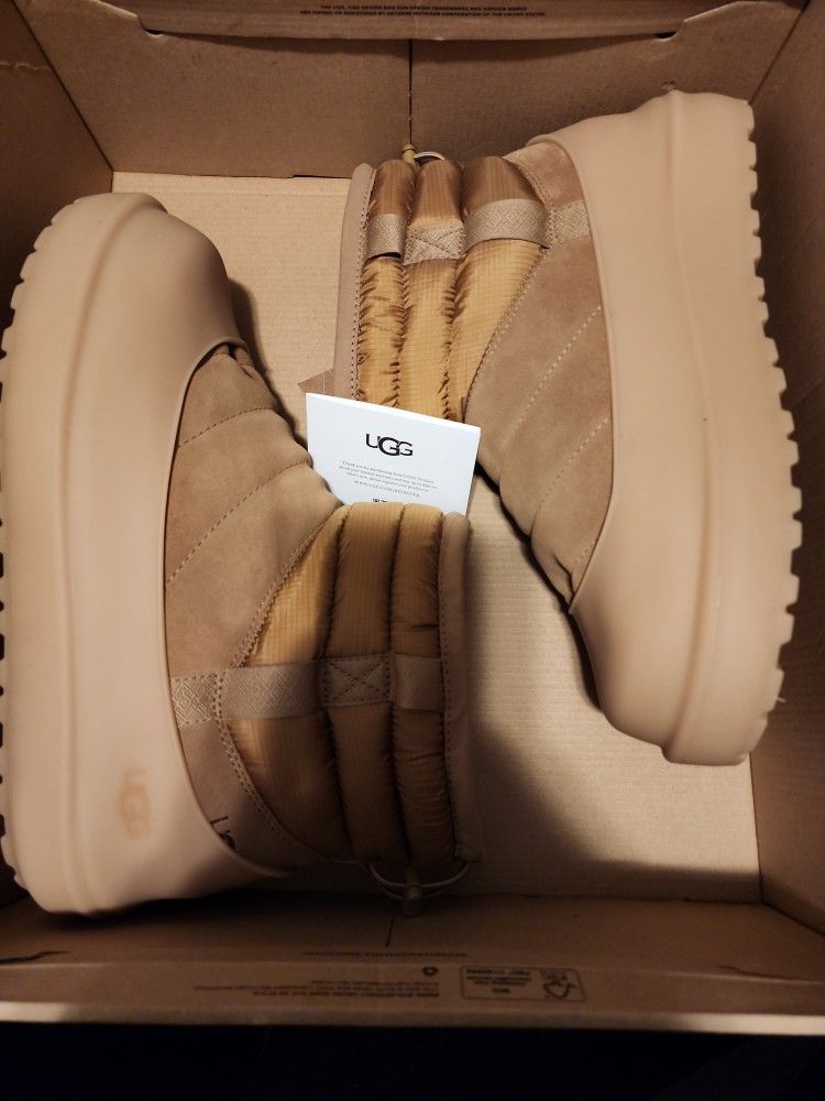 Mens UGGs Classic Mini Pull-on Weather Boots