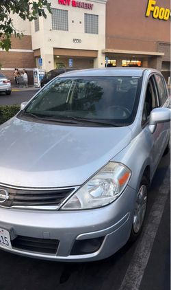 Nissan versa 2012