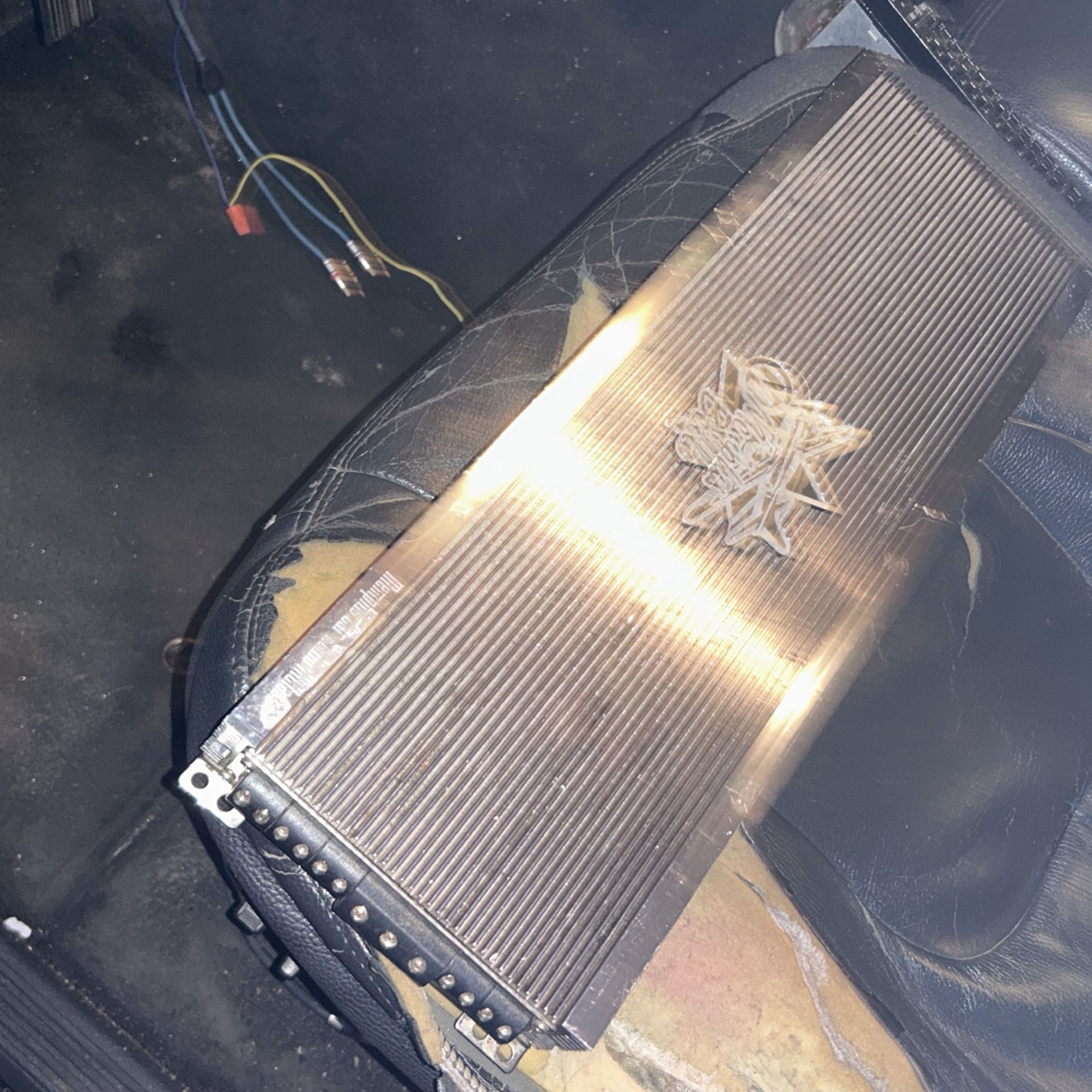 memphis belle 1000 watt amp
