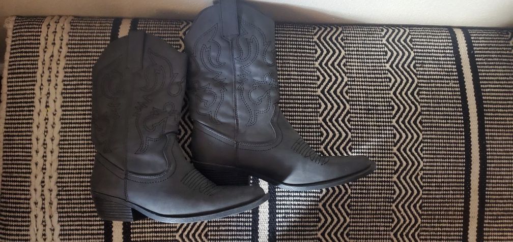 Charcoal Black Womens Cowboy Boots Sz 8